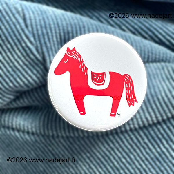 pin's badge porte-bonheur cheval