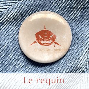 pin's badge animal totem requin