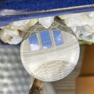 Badge unique série Raphaël, l'école d’Athènes, détails